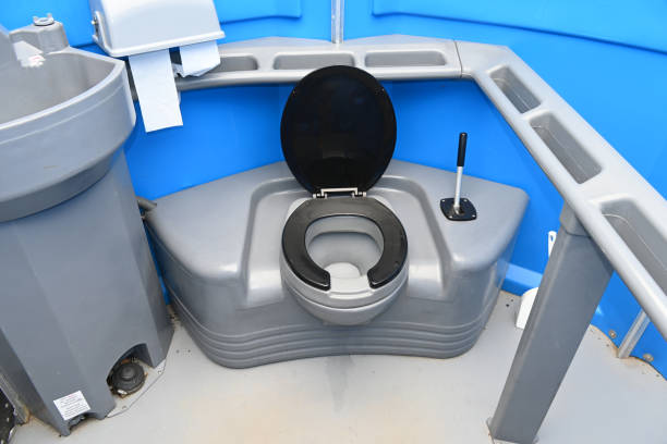 Best Porta potty delivery and setup  in Slinger, WI